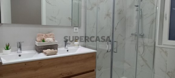 3 bedrooms Apartment in Lisbon, Portugal No. 160017 13