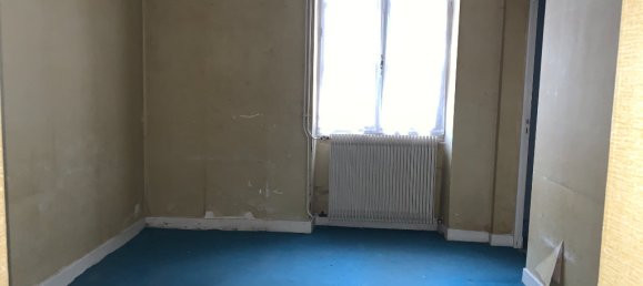 Дом с 5 спальнями в Сент-Аман-Монтрон, Франция № 99702 6