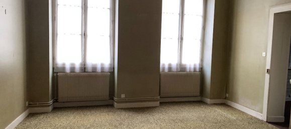 Дом с 5 спальнями в Сент-Аман-Монтрон, Франция № 99702 3