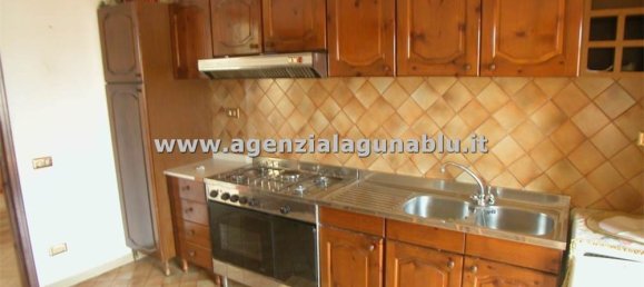 3 bedrooms Apartment in Petrosino, Italy No. 179145 3