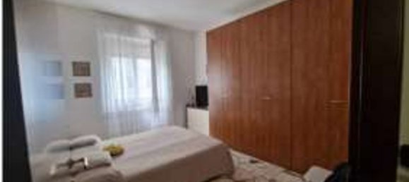 4 rooms Apartment in San Giuliano Milanese, Italy No. 5831 6