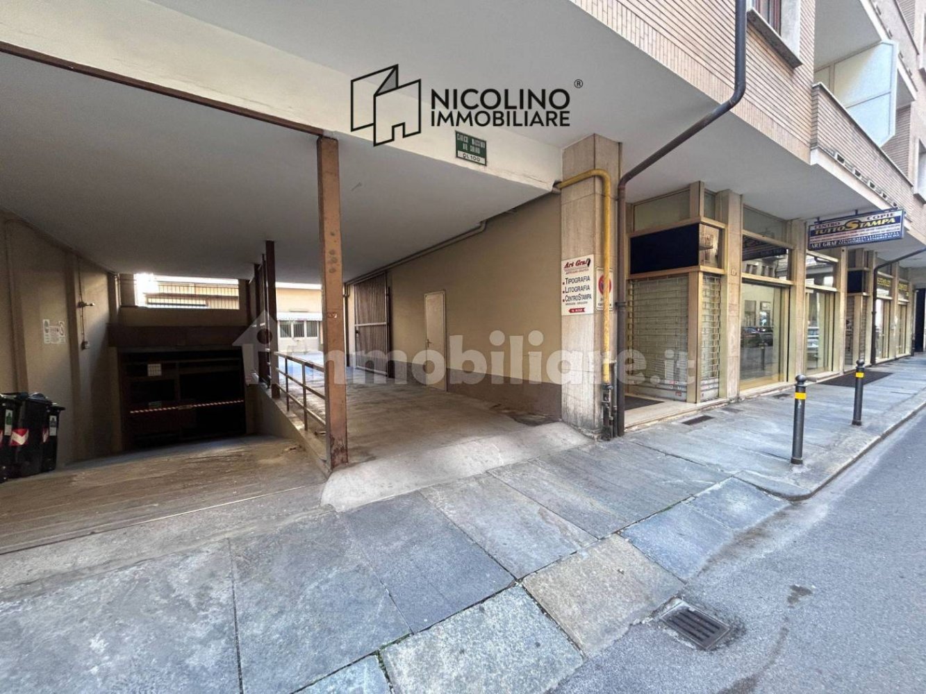 13m² Garage in Cuneo, Italy No. 218604