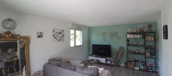 2 bedrooms Apartment in Marseille, France No. 315351 4