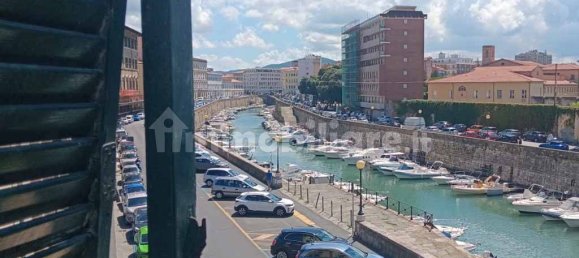 2 bedrooms Apartment in Livorno, Italy No. 68698 4