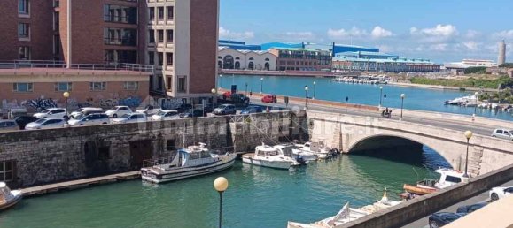 2 bedrooms Apartment in Livorno, Italy No. 68698 5