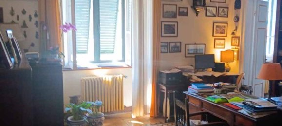 2 bedrooms Apartment in Livorno, Italy No. 68698 3