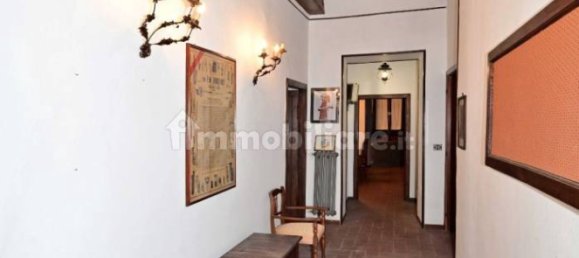 Квартира с 3 спальнями в Кортона, Италия № 44984 20