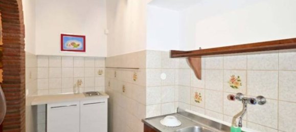 Квартира с 3 спальнями в Кортона, Италия № 44984 17