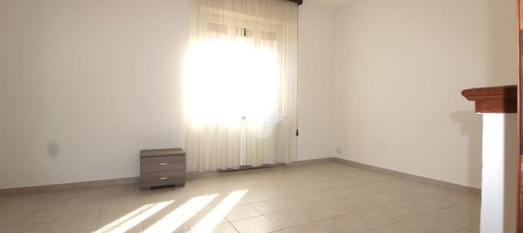 3 rooms Apartment in Bellusco, Italy No. 13764 23
