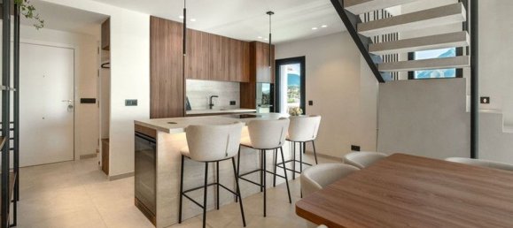 3 bedrooms Penthouse in Marbella, Spain No. 175631 6