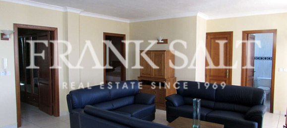 2 bedrooms Penthouse in Saint Julian's, Malta No. 3782 4