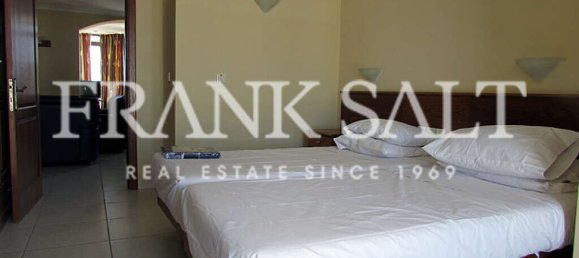 2 bedrooms Penthouse in Saint Julian's, Malta No. 3782 8