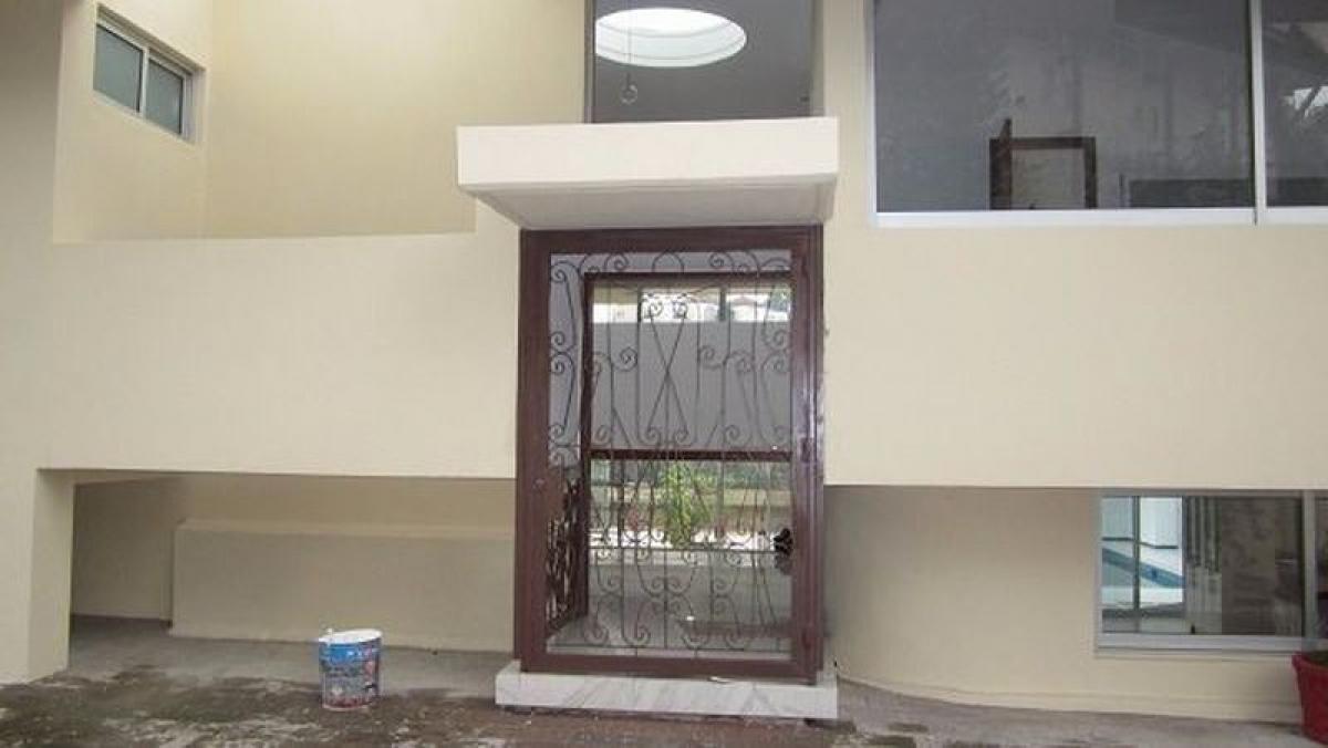 Casa de 4 dormitorios en Mexicali, Mexico No. 188885