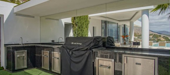 Villa de 6 dormitorios en Altea, Spain No. 133705 2