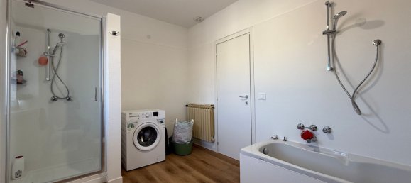 3 rooms Apartment in Stezzano, Italy No. 3410 9