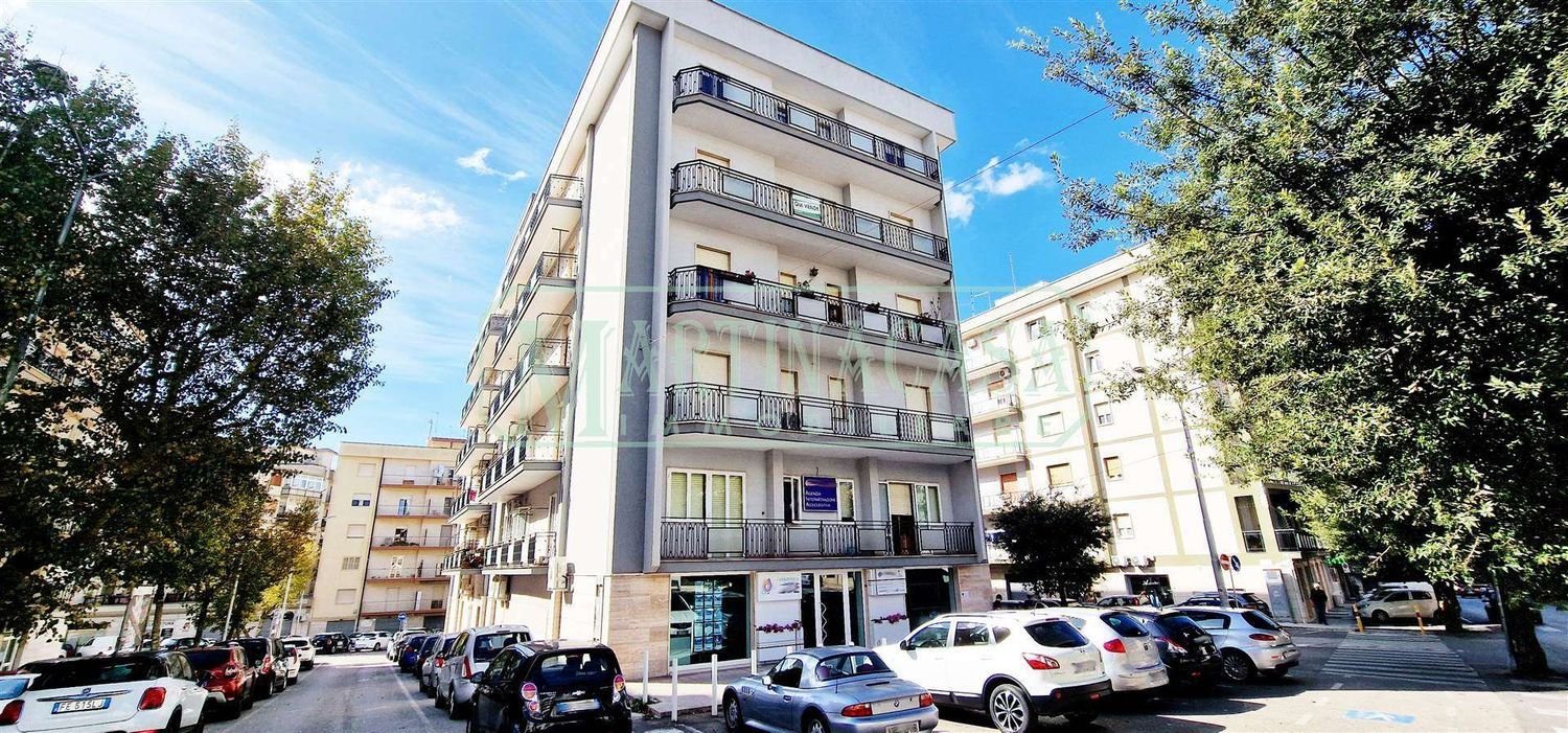 Apartamento T5 em Martina Franca, Italy N.º 387598