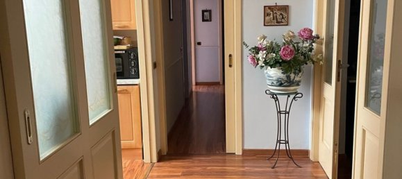 5 bedrooms Apartment in Naples, Italy No. 311582 8