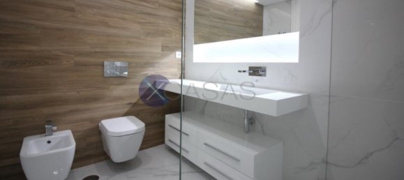 Apartamento de 3 dormitorios en Cascais, Portugal No. 133355 8