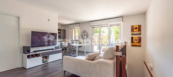 2 Schlafzimmer Wohnung in Pogliano Milanese, Italy, Nr. 303188 2