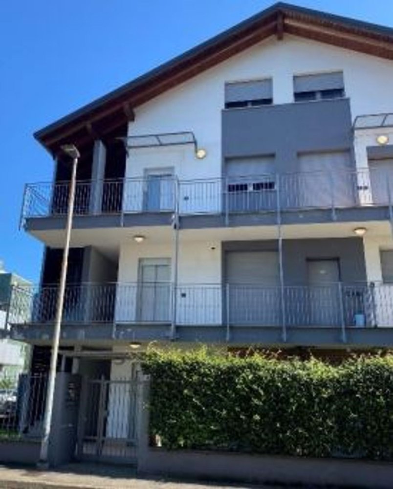 4-Zimmer Wohnung in Rho, Italy, Nr. 223040