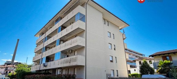 1 bedroom Apartment in Udine, Italy No. 295587 2