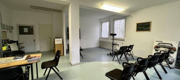 4 rooms Commercial property in Ludwigsburg, Germany No. 340234 3