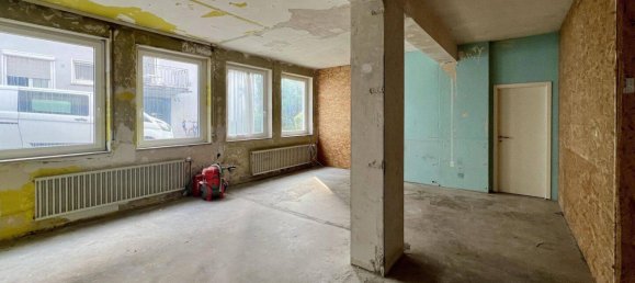 4 rooms Commercial property in Ludwigsburg, Germany No. 340234 6