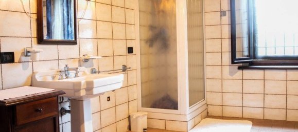 15 rooms House in Colorno, Italy No. 37027 49