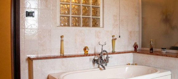 15 rooms House in Colorno, Italy No. 37027 44