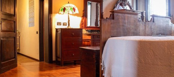 15 rooms House in Colorno, Italy No. 37027 46