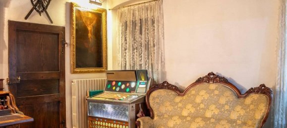 15 rooms House in Colorno, Italy No. 37027 42