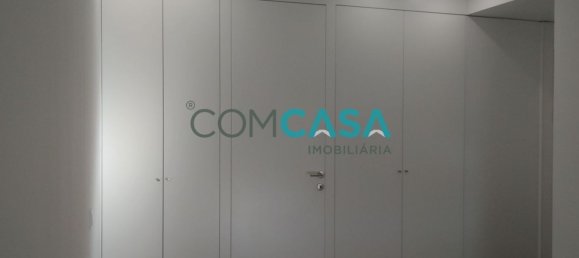 4 bedrooms Apartment in Porto, Portugal No. 78892 32