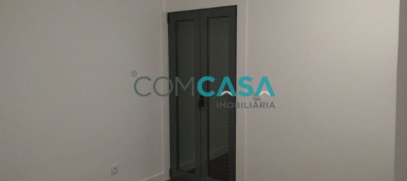4 bedrooms Apartment in Porto, Portugal No. 78892 27