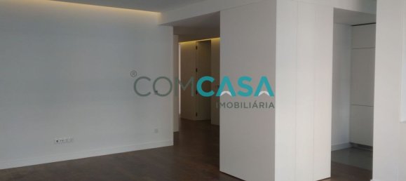4 bedrooms Apartment in Porto, Portugal No. 78892 26