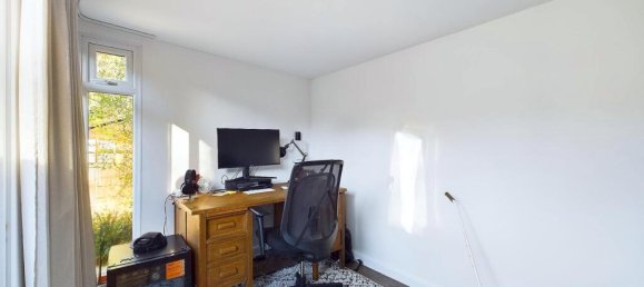 3 bedrooms House in Gillingham, United Kingdom No. 13813 13