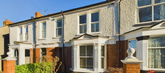 3 bedrooms House in Gillingham, United Kingdom No. 13813 4