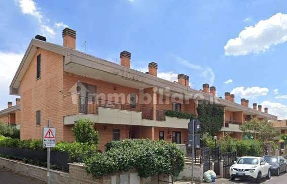 Дом с 5 спальнями в Рим, Италия № 370324