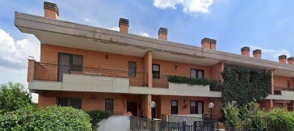 Дом с 5 спальнями в Рим, Италия № 370324 2