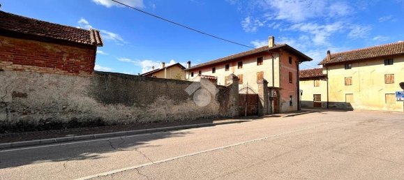 4 bedrooms House in Udine, Italy No. 286944 6