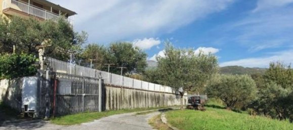 Casa de 8 divisões em Lauria, Italy N.º 41563 2