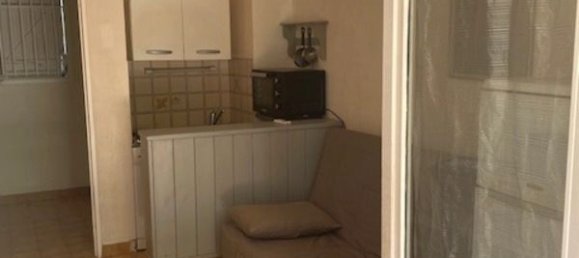 Apartamento de 1 dormitorio en Sanary-sur-Mer, France No. 190414 10