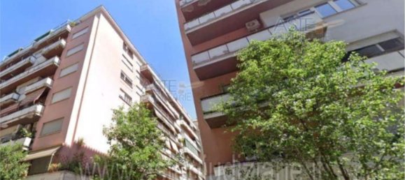 Apartamento de 3 habitaciónes en Rome, Italy No. 17023 11
