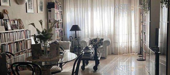 Apartamento de 3 habitaciónes en Rome, Italy No. 17023 17