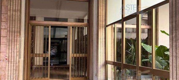 Apartamento de 3 habitaciónes en Rome, Italy No. 17023 13