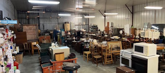 Gewerbliche Immobilie in Lussac-les-Chateaux, France, Nr. 198448 5