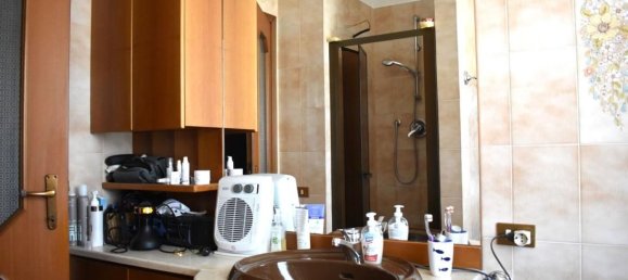 Вилла с 7 комнатами в Лекко, Италия № 162099 25