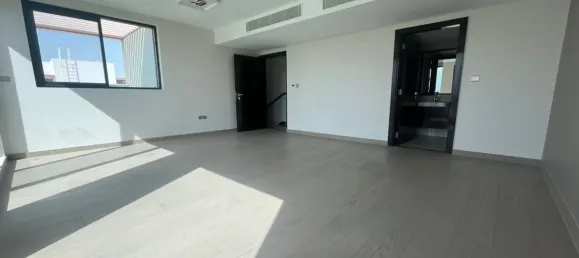 5 dormitorios adosado en alquiler en DAMAC Hills (Akoya by DAMAC), Dubai, UAE № 108526 8