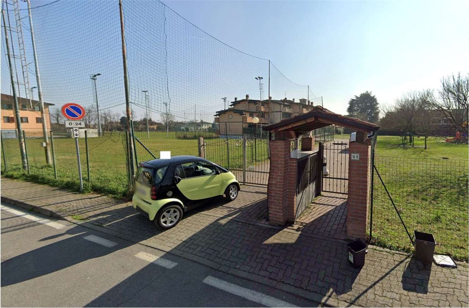Garage in Mulazzano, Italy 21m², Nr. 272824