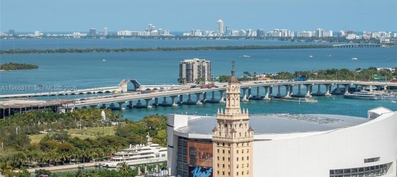 1 dormitorio propiedad comercial en venta en Miami, Miami-Dade, Florida, USA № 614423 2
