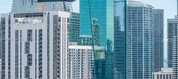 1 dormitorio propiedad comercial en venta en Miami, Miami-Dade, Florida, USA № 614423 4